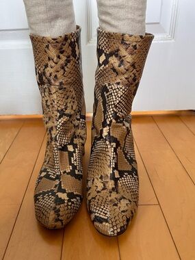 Zara Tan Snakeskin Boots